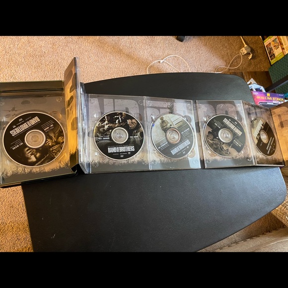 Band of Brothers DVD Set - Picture 4 of 6